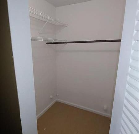 2nd image of 7951 Southgate Blvd