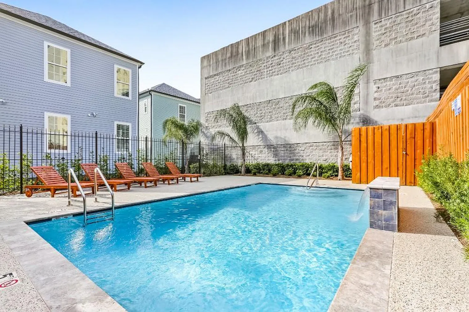 5 bed, 3.0 bath, 2292 sqft, $13,073 — Photo 3