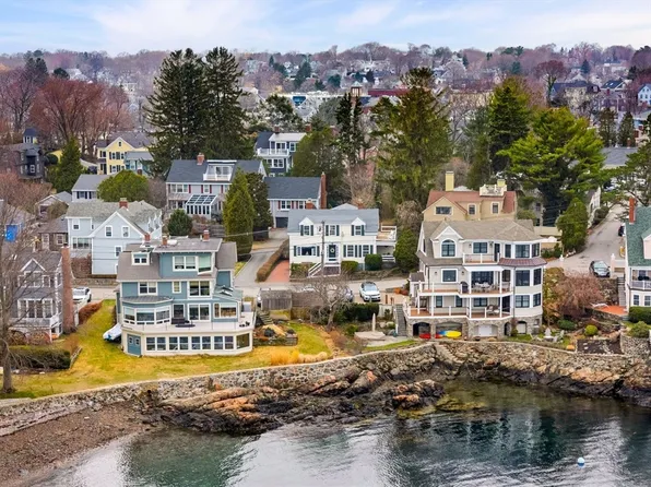 23 Gregory St, Marblehead, MA 01945