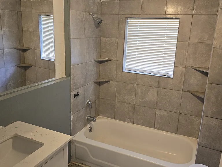 29 E Raymond St #29 — Photo 9