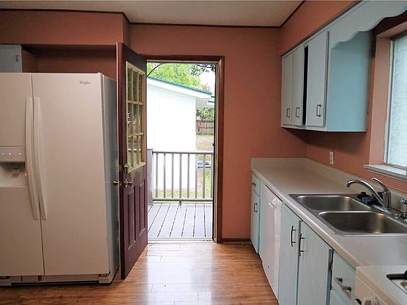 5th image of 517 9th St