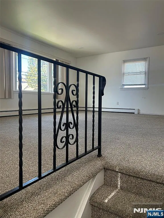 2 bed, 1.0 bath, $2,000 — Photo 2