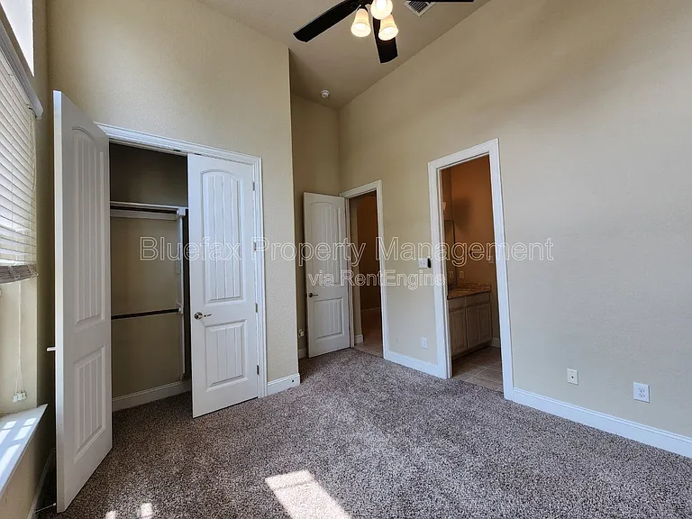 11523 Lily Blair — Photo 25