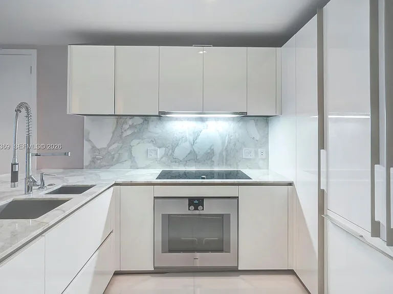 10203 Collins Ave #1005 — Photo 7