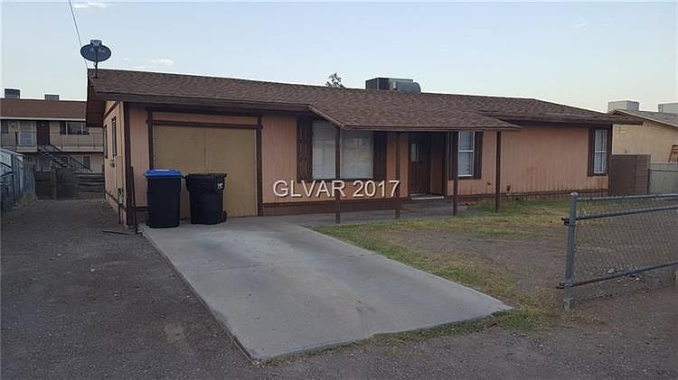 1st image of 404 Rexford Dr