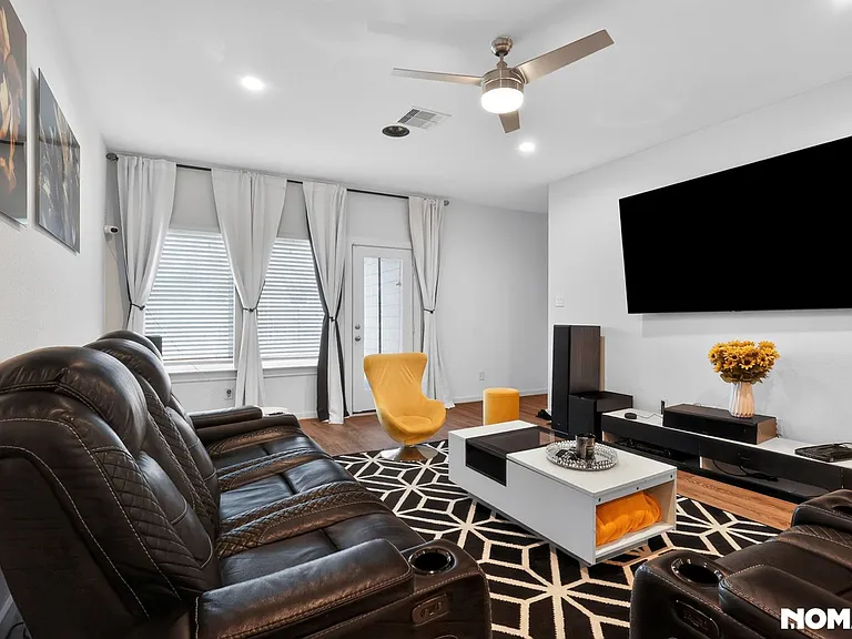 3013 Maughan Heights Trl — Photo 3