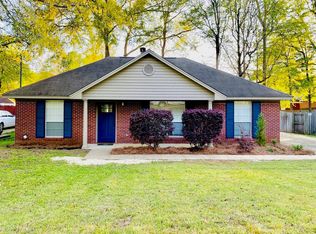3328 Browns Rd, Millbrook, AL 36054