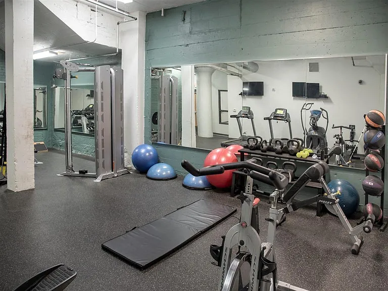 Gurley Lofts — Photo 18