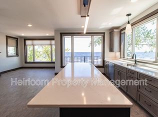 802 S Lake Ave #2, Duluth, MN 55802