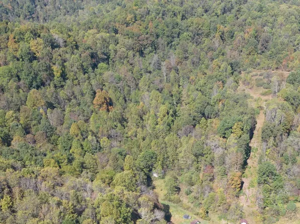 Flag Run Rd, Clarksburg, WV 26301