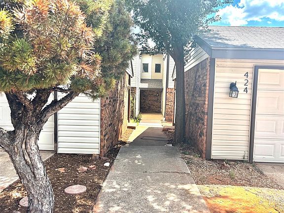 3rd image of 426 Sundance Ln