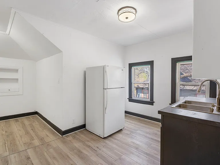 649 South Ave — Photo 15
