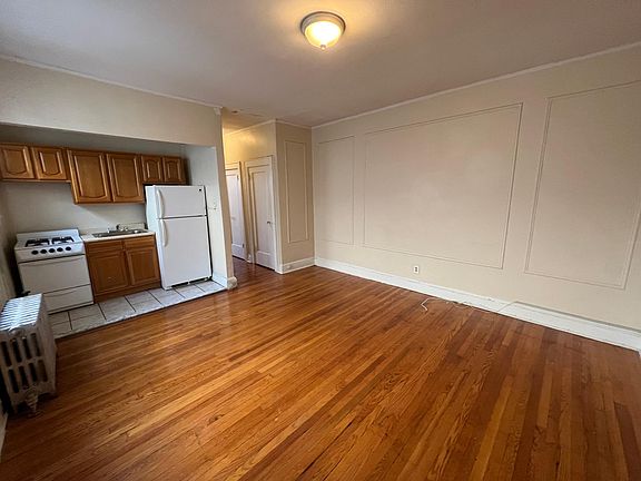 2nd image of 46 Hill St #502