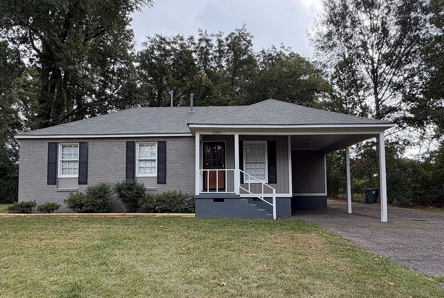4984 Loch Lomond Rd — Photo 1
