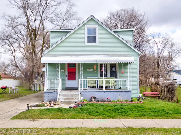 21020 Bethlawn Blvd, Ferndale, MI 48220