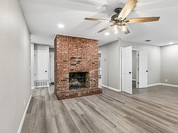 2nd image of 2134 Cedar Run