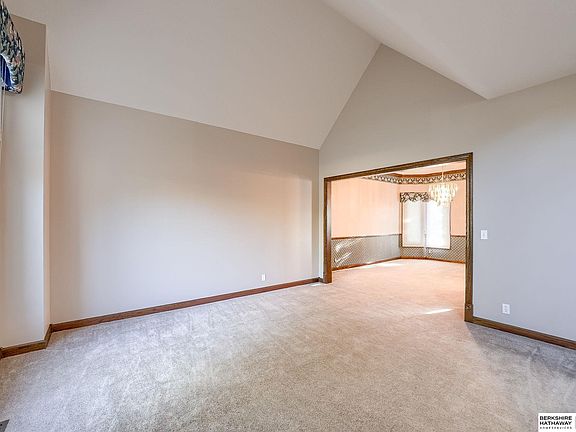 4th image of 654 Bailey Dr
