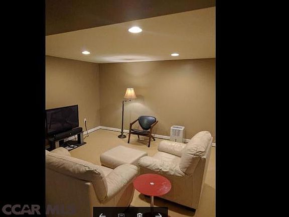 4th image of 347 Oakwood Ave