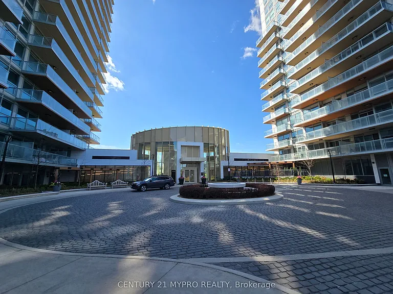 27 McMahon Dr #1806 — Photo 2