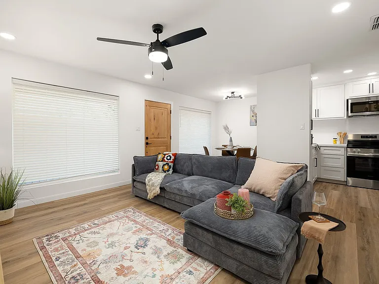 1120 Primrose Avenue — Photo 1