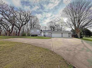 7157 N German Church Rd, Byron, IL 61010