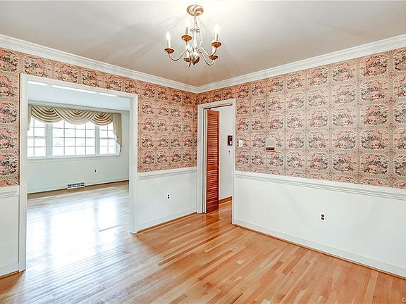 4th image of 4402 Elmbrook Ct