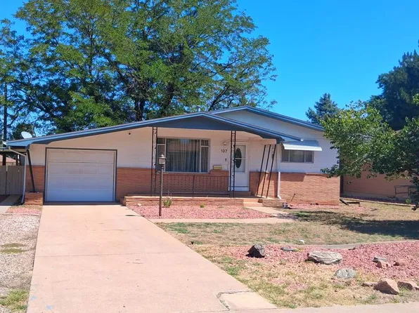 137 Fordham Cir, Pueblo, CO 81005