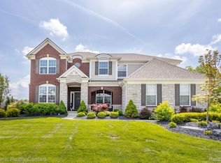 8679 Elmont Cir, Canton, MI 48187
