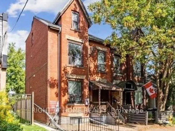 27 Hamilton St #202, Toronto, ON M4M 2C6