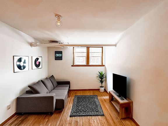 3rd image of 2310 Harriet Ave S #B3
