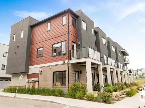 218 Sherwood Sq NW #601, Calgary, AB T3R 0Y2