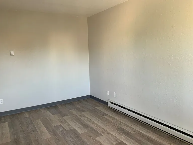 2345 Dearborn Ave #1-6 — Photo 11