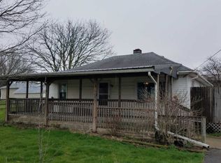 32 Cox Rd, Lees creek, OH 45169