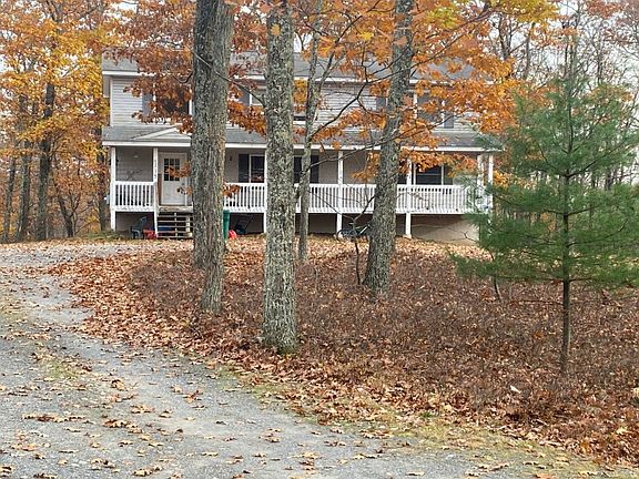 2nd image of 115 Vista Ln