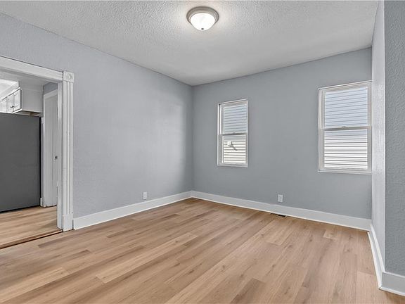 4th image of 1318 18th St