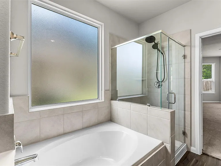 4362 McGregor Bluff Ln — Photo 16