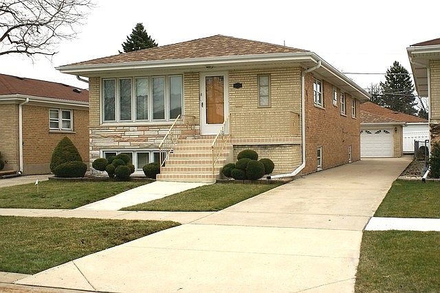 1st image of 4825 N Greenwood Ave