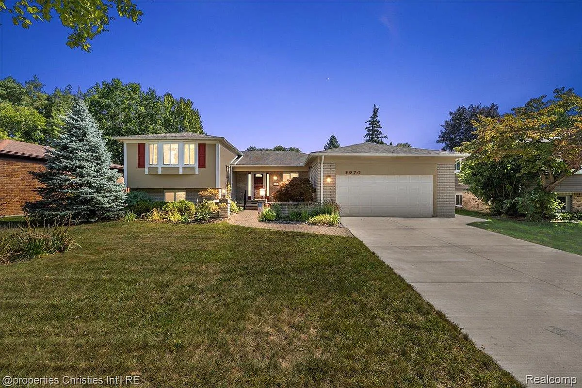 5970 Slate Dr photo 1