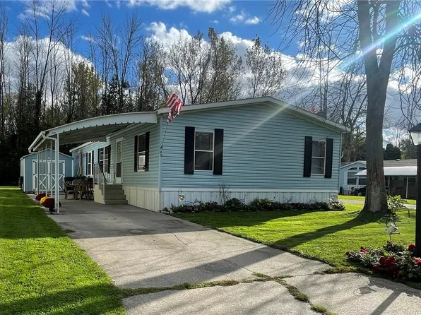 40 Redwood Ave, Albion, NY 14411