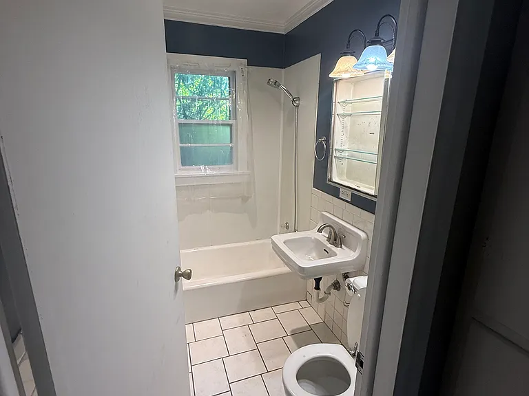 1146 S Jefferson Ave — Photo 9
