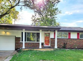 9918 Cambria Dr, Saint Louis, MO