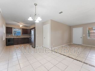 39211 5th Ave, Zephyrhills, FL 33542