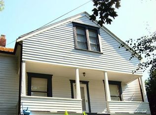 5812 McKinley Pl N, Seattle, WA 98103