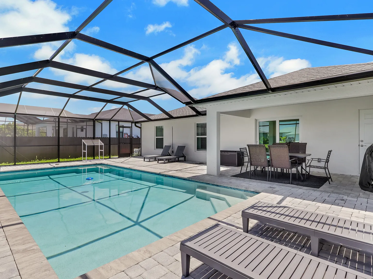 4 bed, 1767 sqft, $3,000 — Photo 1