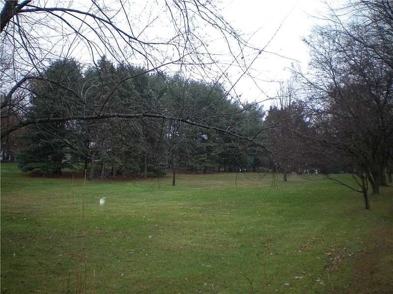 2nd image of 2598 Cole Rd