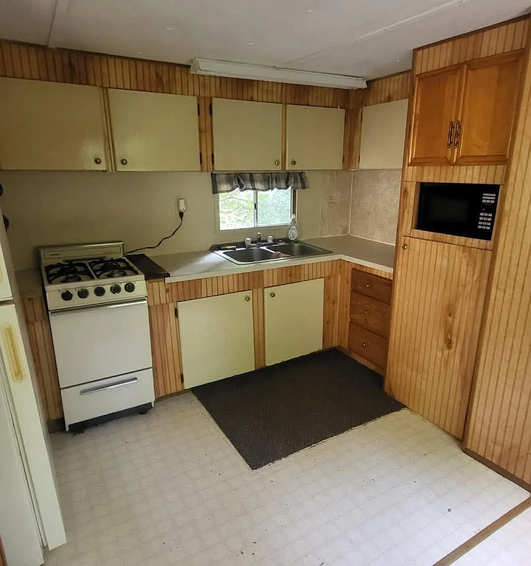2 bed, 850 sqft, $950 — Photo 2