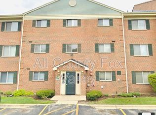 1522 N River West Ct APT 1A, Mount Prospect, IL 60056