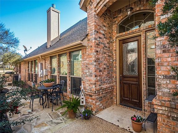 3rd image of 2134 Portwood Way