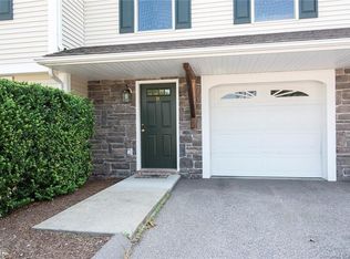 3 Mitchell St UNIT 18, Stonington, CT 06379