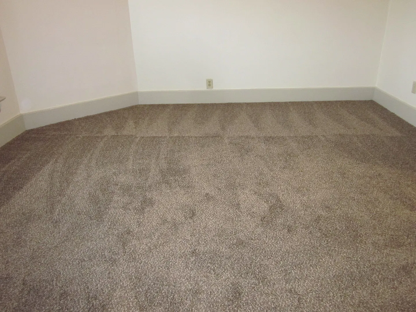 128 E Taber — Photo 4